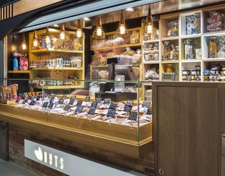 Local comercial en alquiler en Centro en Alicante