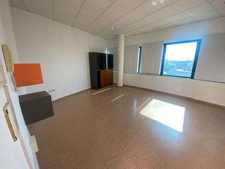 Oficina en alquiler en Polígonos - Recinto Ferial Cortijo de Torres en Málaga