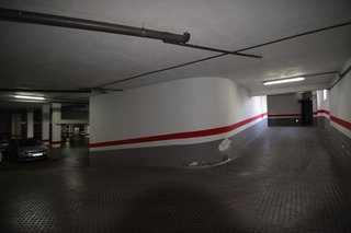 Garaje en alquiler en Bola de Oro - Serrallo en Granada
