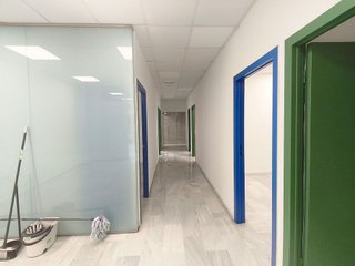 Local comercial en alquiler en La Buhaira en Sevilla