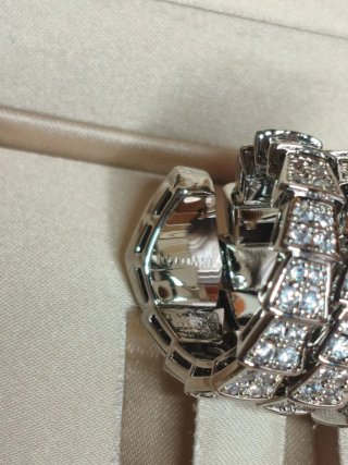 Anillo Bvlgary
