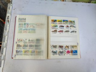 Volume Francobolli 90 Tanzania