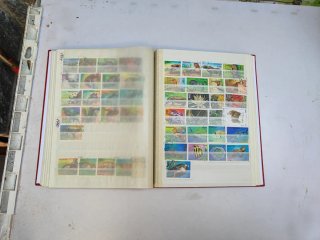 Volume Francobolli 90 Tanzania