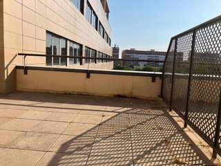 Oficina en venta en Colores - Entreparques en Sevilla