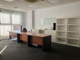 Oficina en venta en Colores - Entreparques en Sevilla