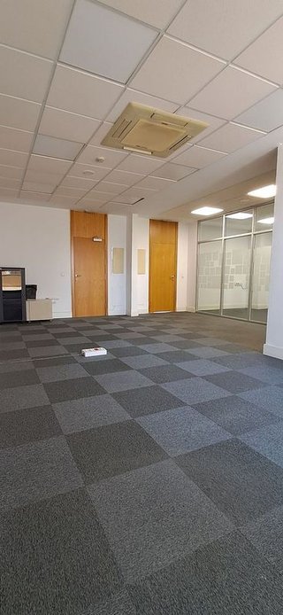 Oficina en venta en Colores - Entreparques en Sevilla