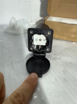 Adaptador V2L a enchufe Schuko 3.5kW 16A