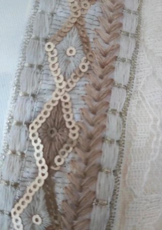 Vestito donna pizzo beige e bianco