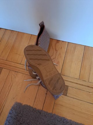 Botines de tela con cordones