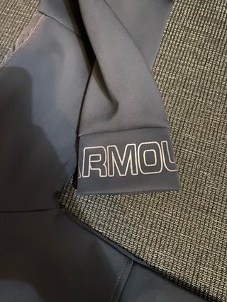 Chaqueta Under Armour Invierno Gris