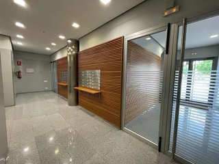 Oficina en alquiler en La Chantría - La Lastra en León