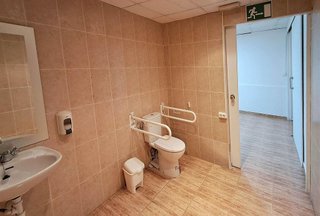 Local comercial en alquiler en San Blas - Santo Domigo en Alicante