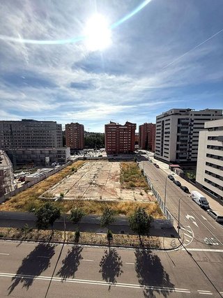 Piso en alquiler en Huerta del Rey en Valladolid