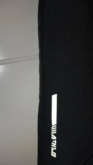 Pantalón deportivo negro
