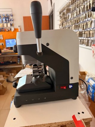 Máquina Duplicadora Llaves + Lotes
