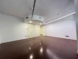 Oficina en alquiler en Les Corts en Barcelona