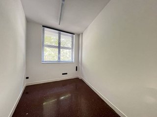 Oficina en alquiler en Les Corts en Barcelona