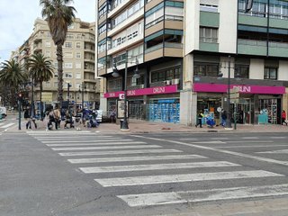Local comercial en alquiler en Arrancapins en Valencia
