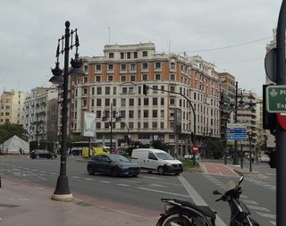 Local comercial en alquiler en Arrancapins en Valencia