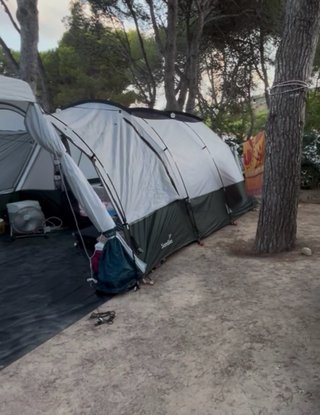 Tienda de campaña túnel 4-5 personas.