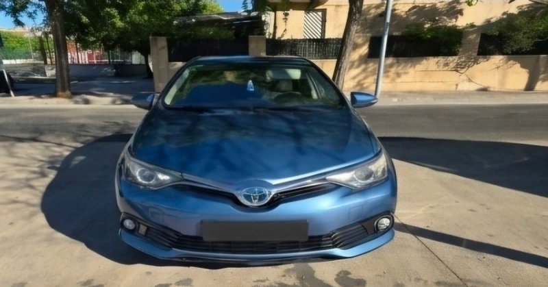 Toyota Auris 2016 - foto 1