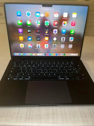 MacBook Pro 14 Negro Espacial