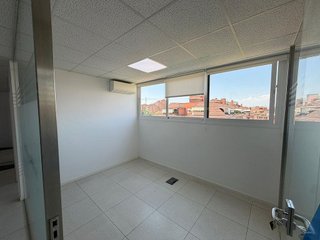 Oficina en alquiler en Almendrales en Madrid