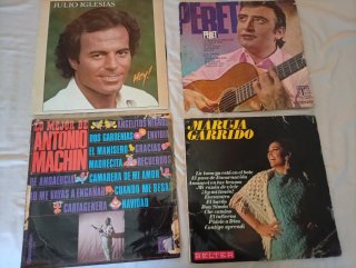 Lote 4 Vinilos: Julio Iglesias, Peret, Antonio Mac
