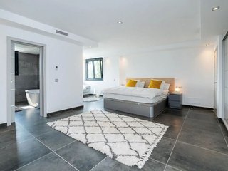 Chalet en alquiler en Los Naranjos - Las Brisas en Marbella