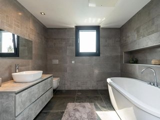 Chalet en alquiler en Los Naranjos - Las Brisas en Marbella