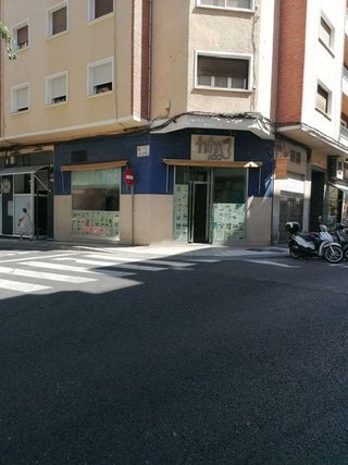 Local comercial en alquiler en Ruiseñores en Zaragoza