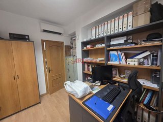 Local comercial en alquiler en Opañel en Madrid