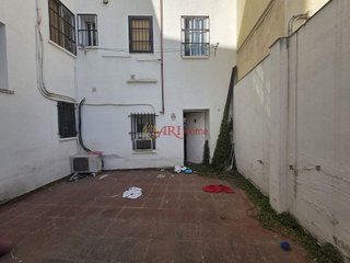 Local comercial en alquiler en Opañel en Madrid
