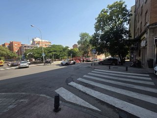 Local comercial en alquiler en Opañel en Madrid