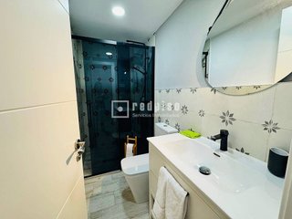 Local comercial en venta en Peñagrande en Madrid