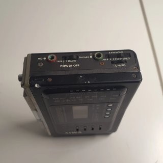 Walkman Aiwa HS-J700 Radio Cassette 1987 con Funda