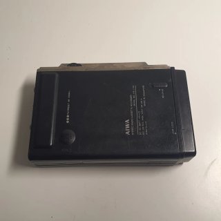 Walkman Aiwa HS-J700 Radio Cassette 1987 con Funda