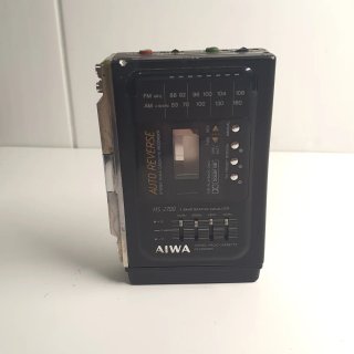 Walkman Aiwa HS-J700 Radio Cassette 1987 con Funda