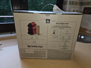Cafetera Nespresso Inissia Roja Nueva