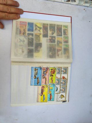 Volume Francobolli 66