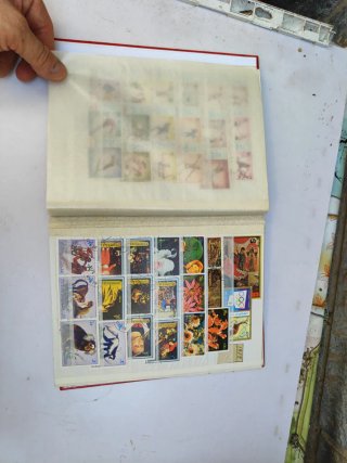 Volume Francobolli 66