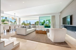 Chalet en alquiler en Río Real en Marbella