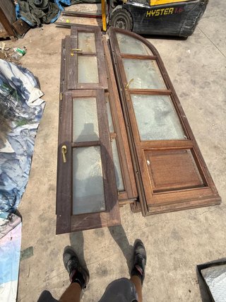 Lote puertas madera antiguas con cristal