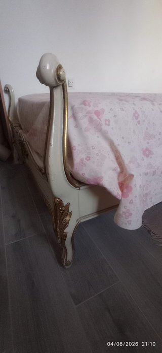 Cama individual vintage estilo francés