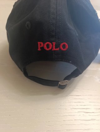 Cappello Ralph Lauren nero con logo rosso