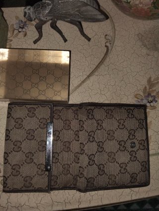 Portafoglio Gucci monogramma marrone e beige