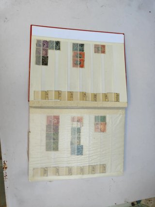 Volume 56 Francobolli Ecuador