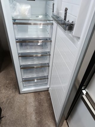 Congelador Vertical Nueva Con Golpes Con Garantía