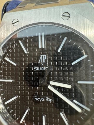 AP x Swatch Royal Pop 8 Negro