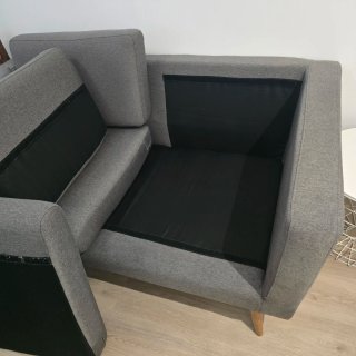 Sofá 2 plazas gris con cojines Maisons du Monde